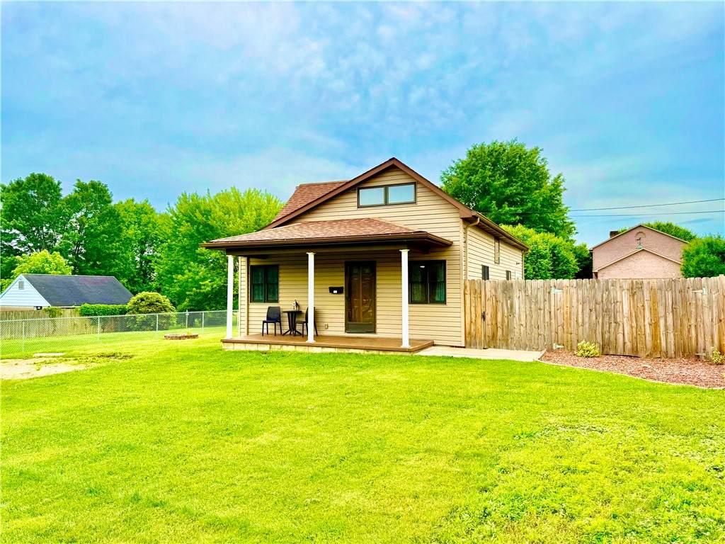 543 Main St - Photo 1