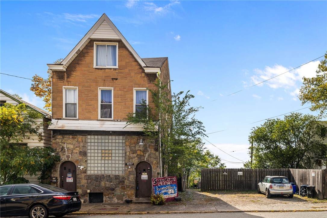 2827 California Ave - Photo 1