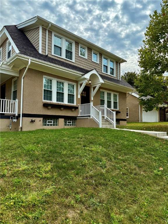 1500 Versailles Avenue - Photo 1