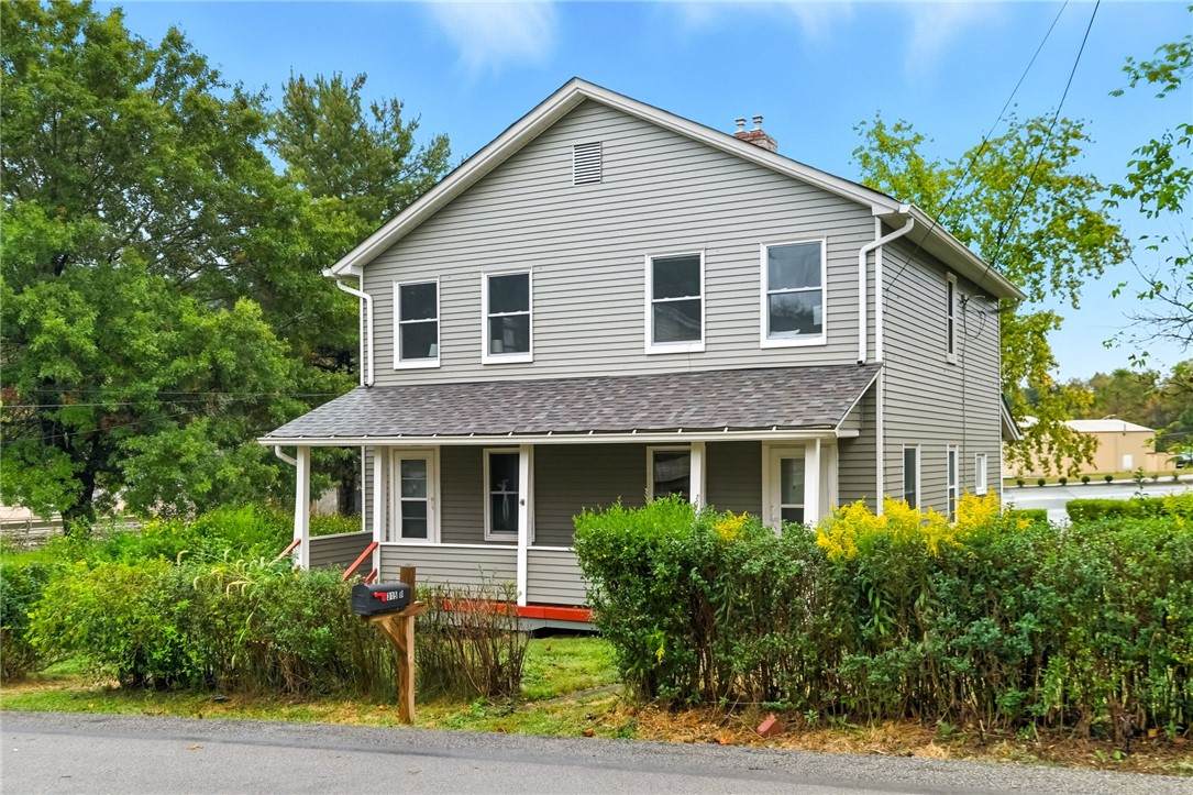 315 Meade St - Photo 1