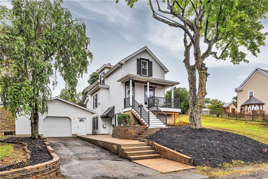 112 Seville - Photo 1