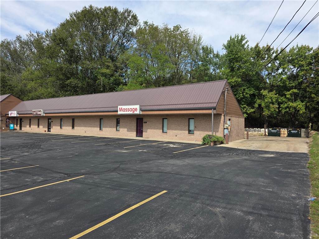 5660 William Penn Hwy - Photo 1