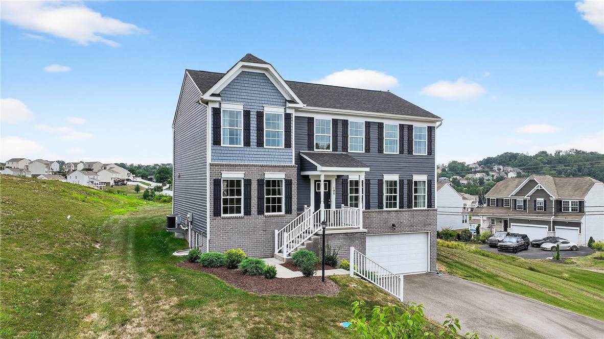 100 Foxhound Drive - Photo 1