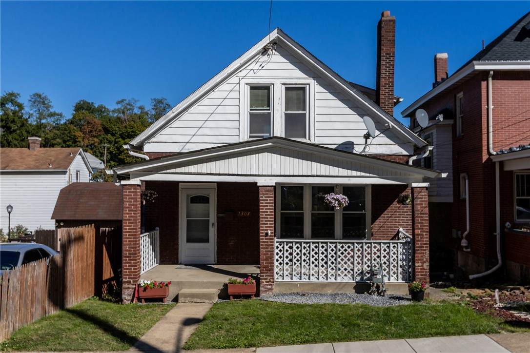 1307 Westfield St - Photo 1