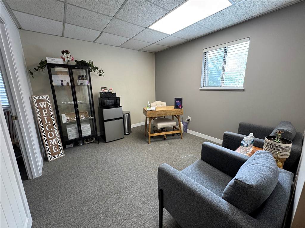 1004 Brodhead Rd - Photo 1