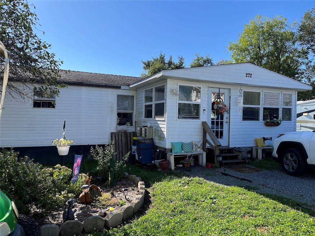 272 Duff Street - Photo 1