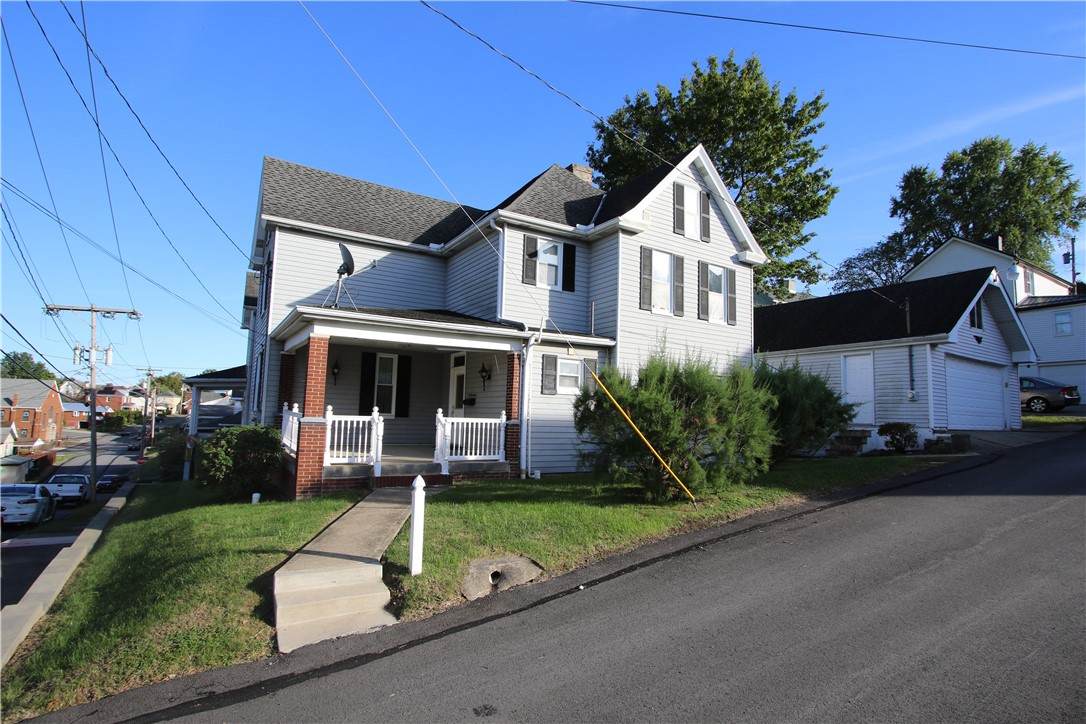 614 Lincoln Street - Photo 1