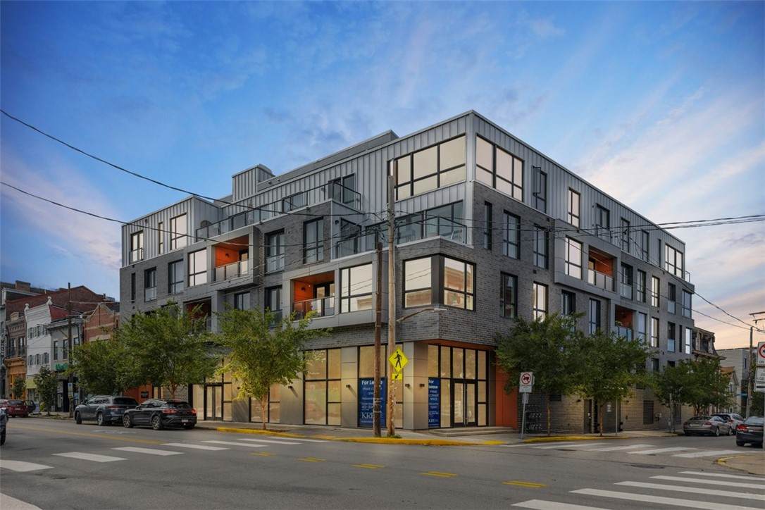 3725 Butler St - Photo 1