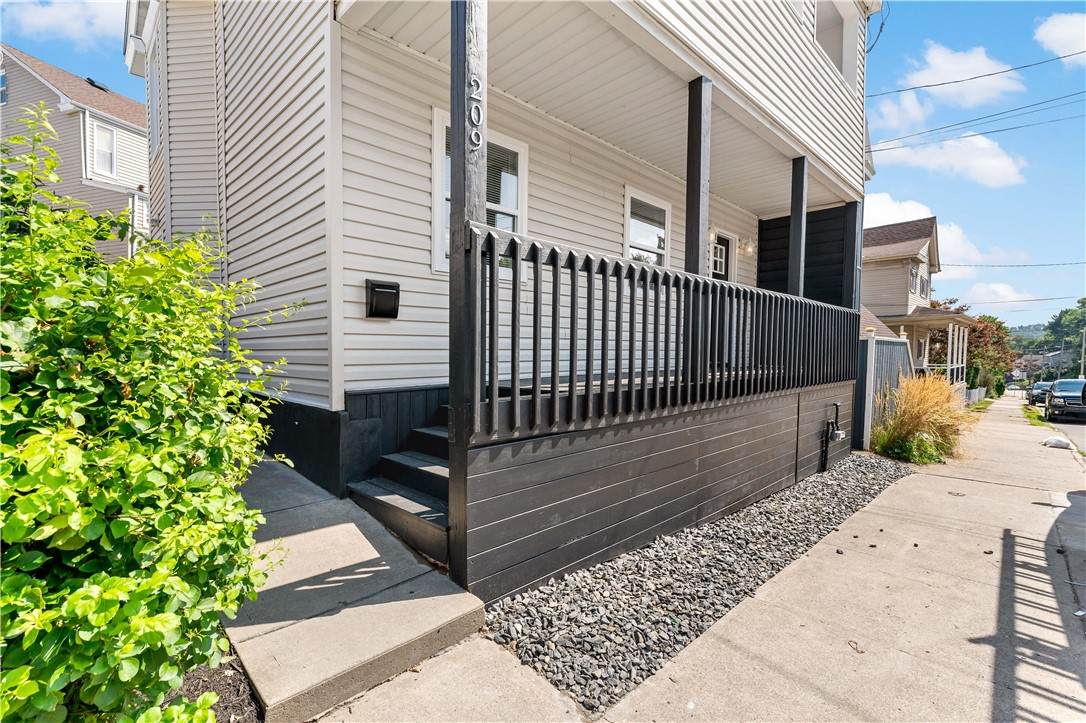 209 Shaler St - Photo 1