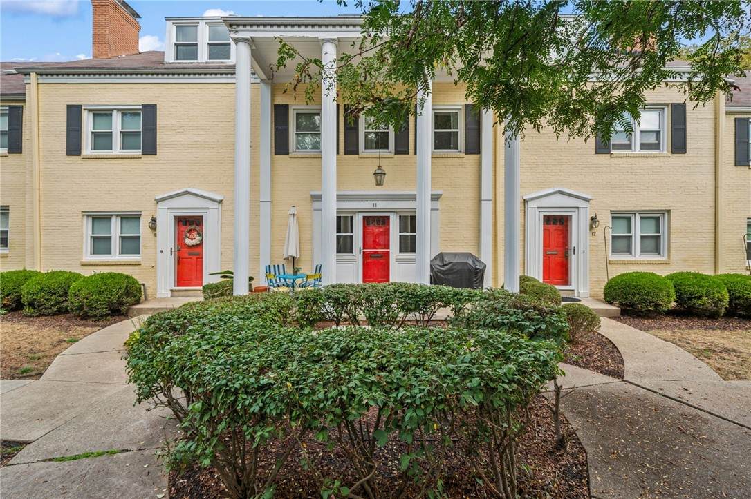 6833 Meade St - Photo 1