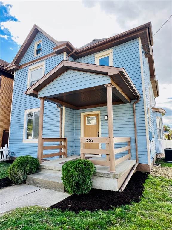 1202 Vine St - Photo 1