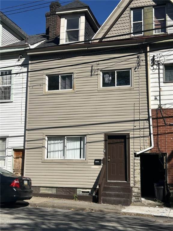 2814 California Ave - Photo 1