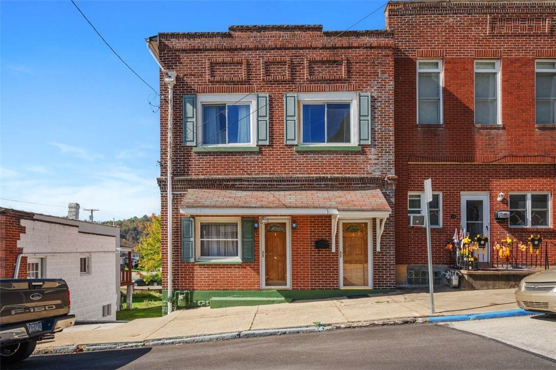 107 Cavitt Ave - Photo 1