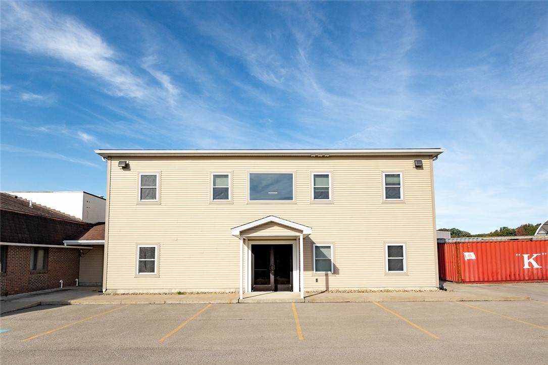 1048 Perry Hwy - Photo 1