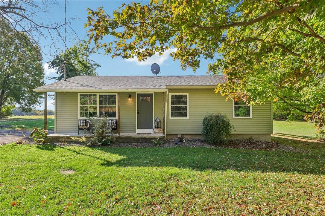 1188 Lake Rd - Photo 1