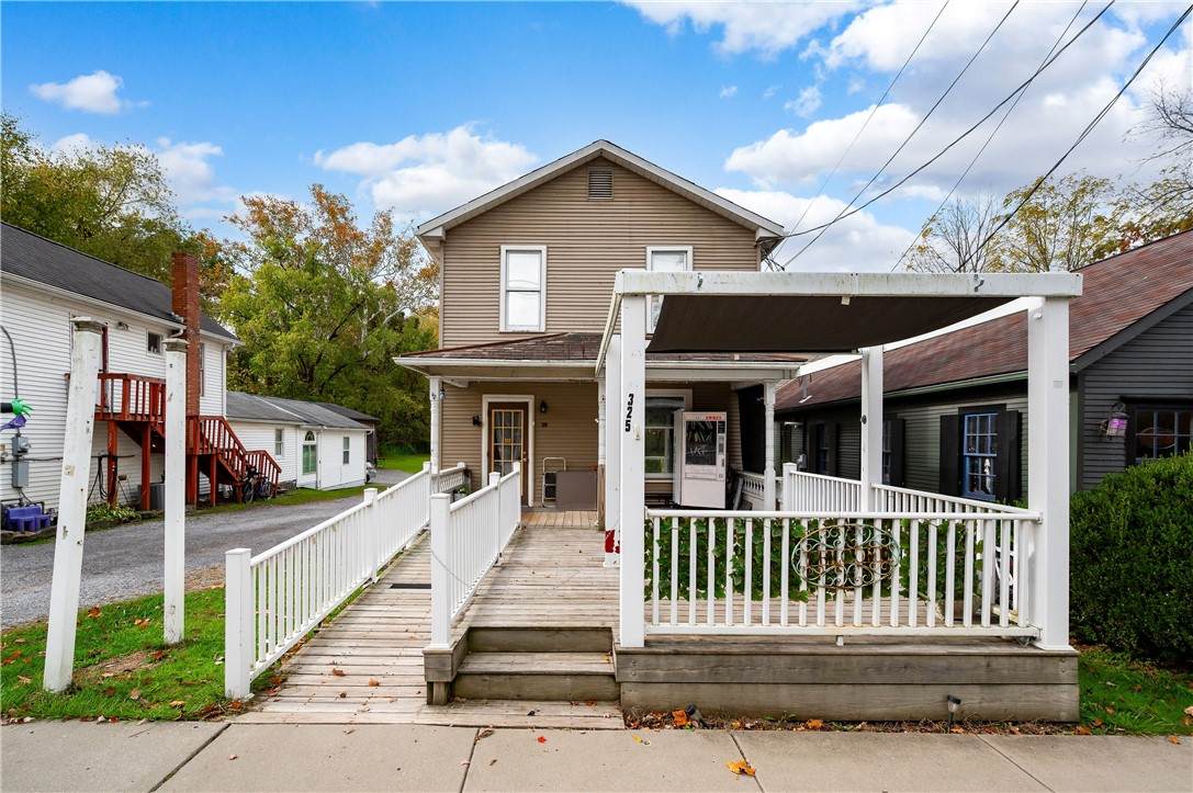 375 Main St - Photo 1