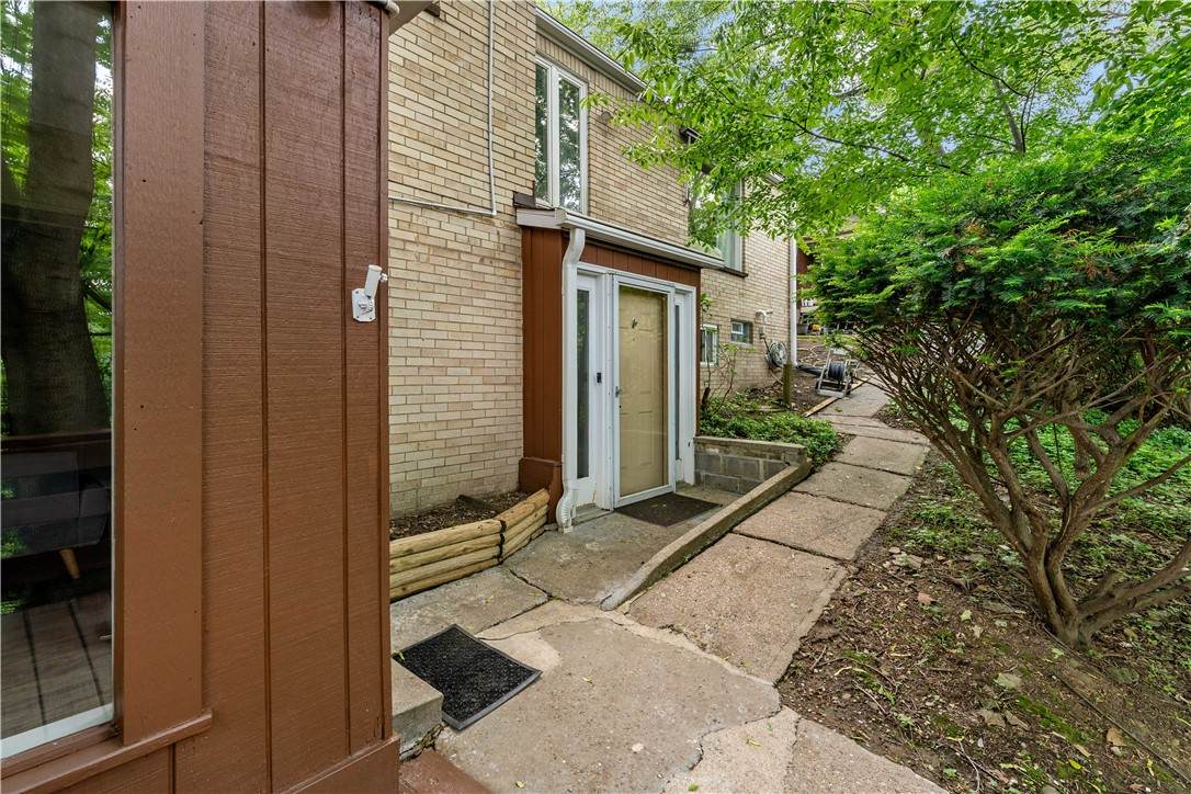 231 Woodside Rd - Photo 1