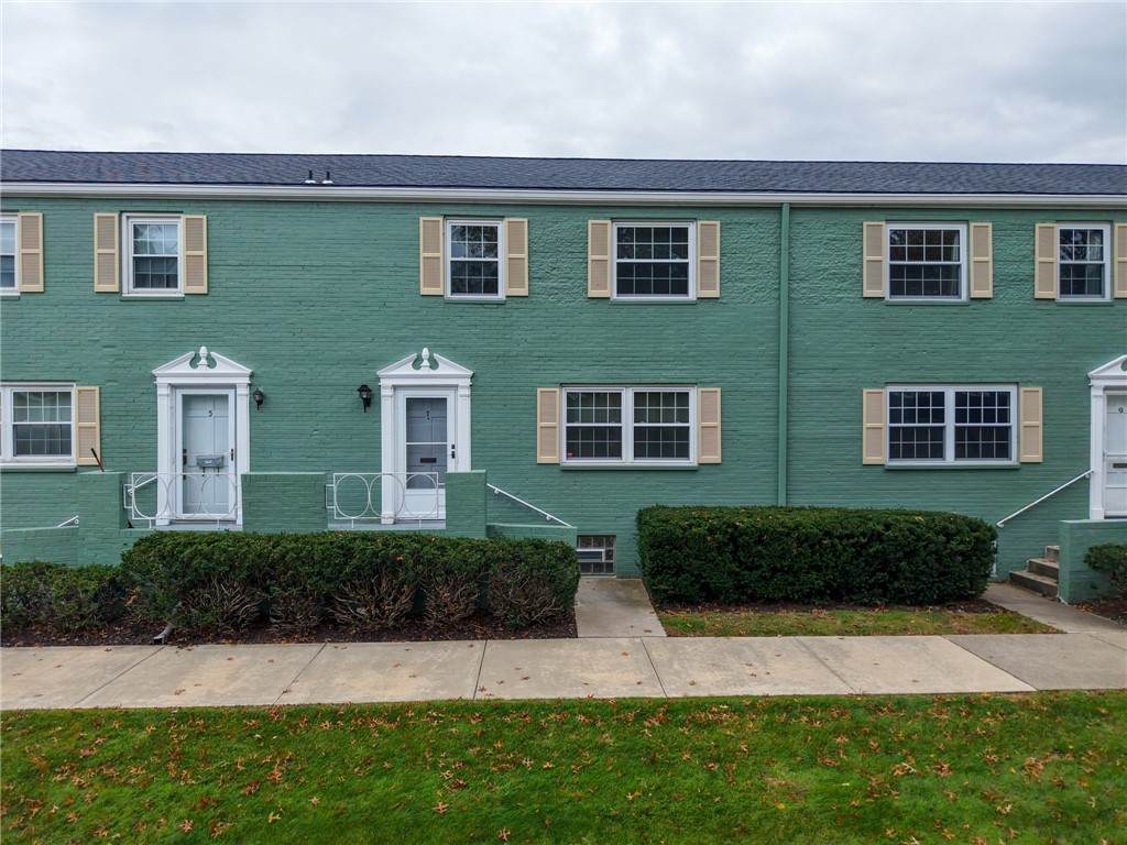 7 Chapel Drive - Photo 1