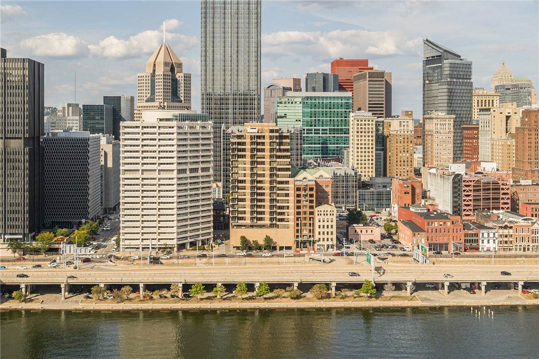 151 Fort Pitt Blvd - Photo 1