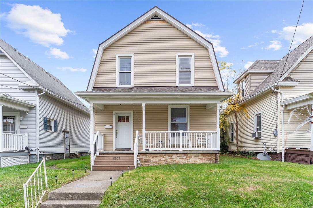 1307 Huron Ave - Photo 1