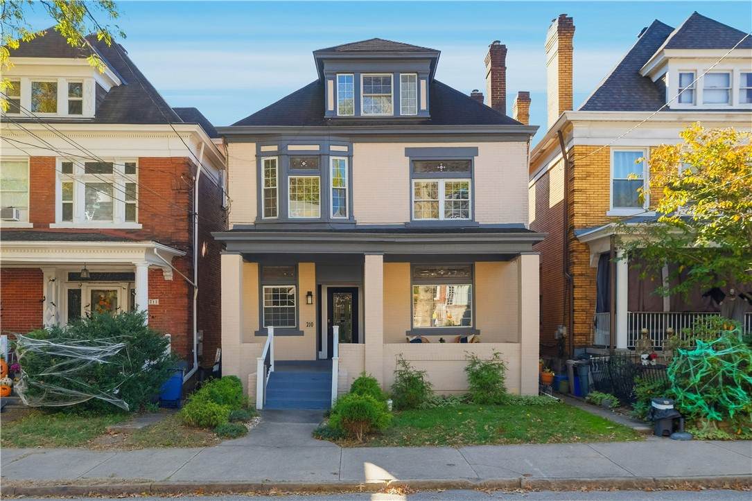 210 Elm St - Photo 1