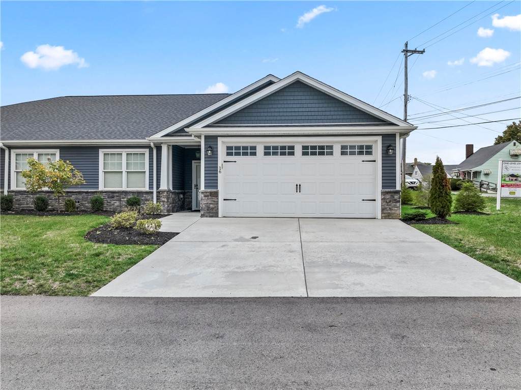 16 Barrington Court - Photo 1