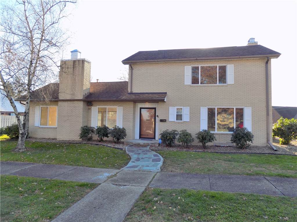 131 Stockton Ave - Photo 1