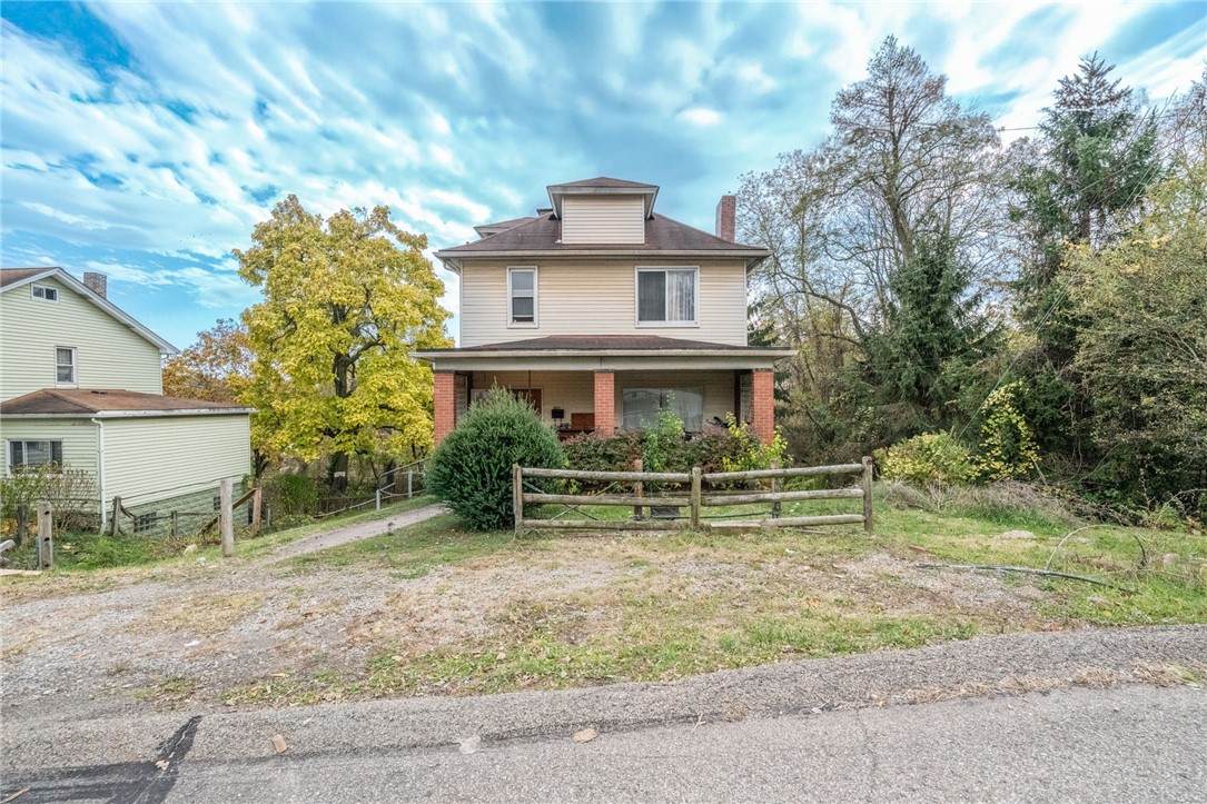 1400 Muldowney Ave - Photo 1