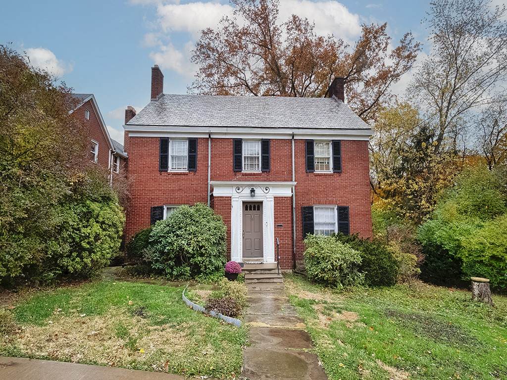 613 Main St - Photo 1