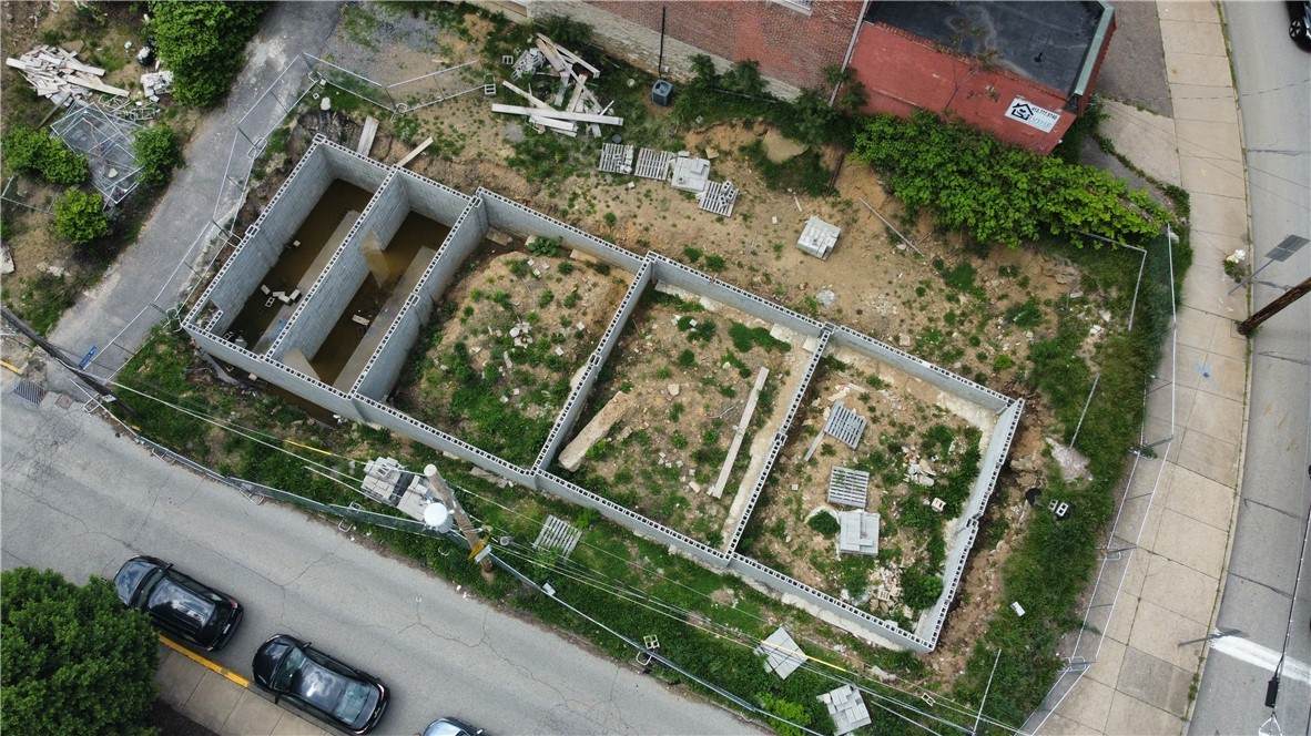 10 Alpine Ave - Photo 1