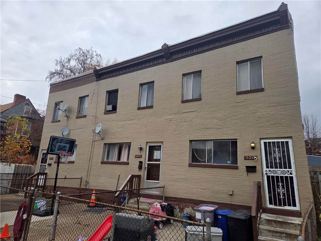6215 Huntress St - Photo 1