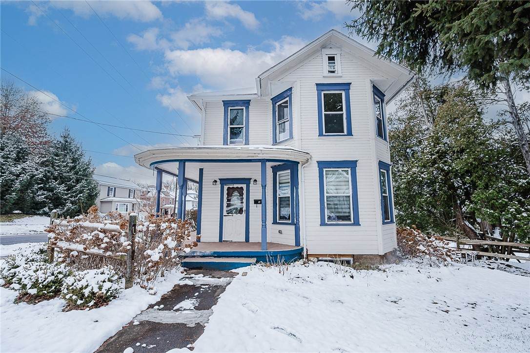 598 6th St - Photo 1