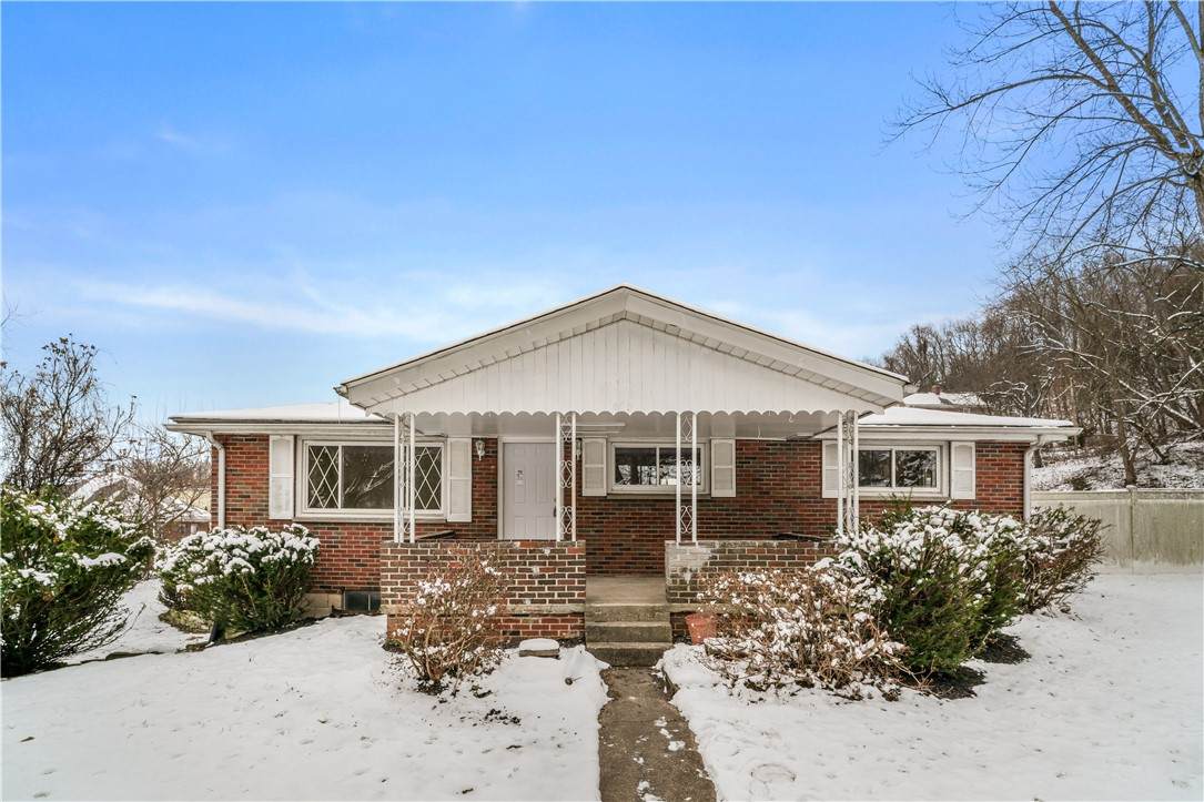 707 Clark Ave - Photo 1
