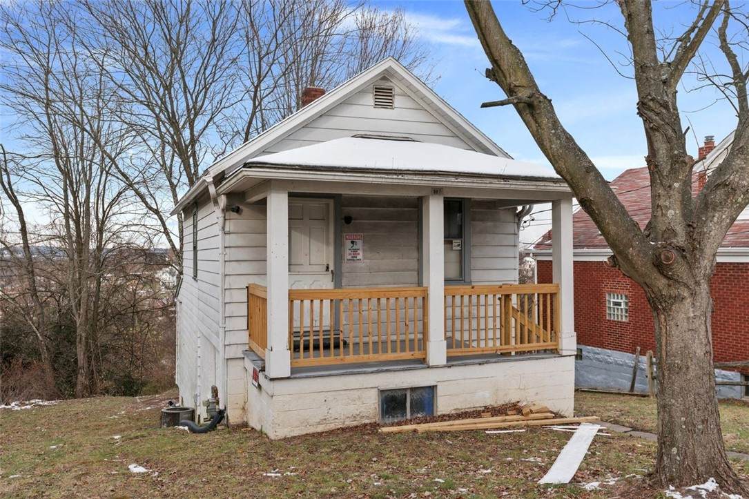 807 Toman Ave - Photo 1