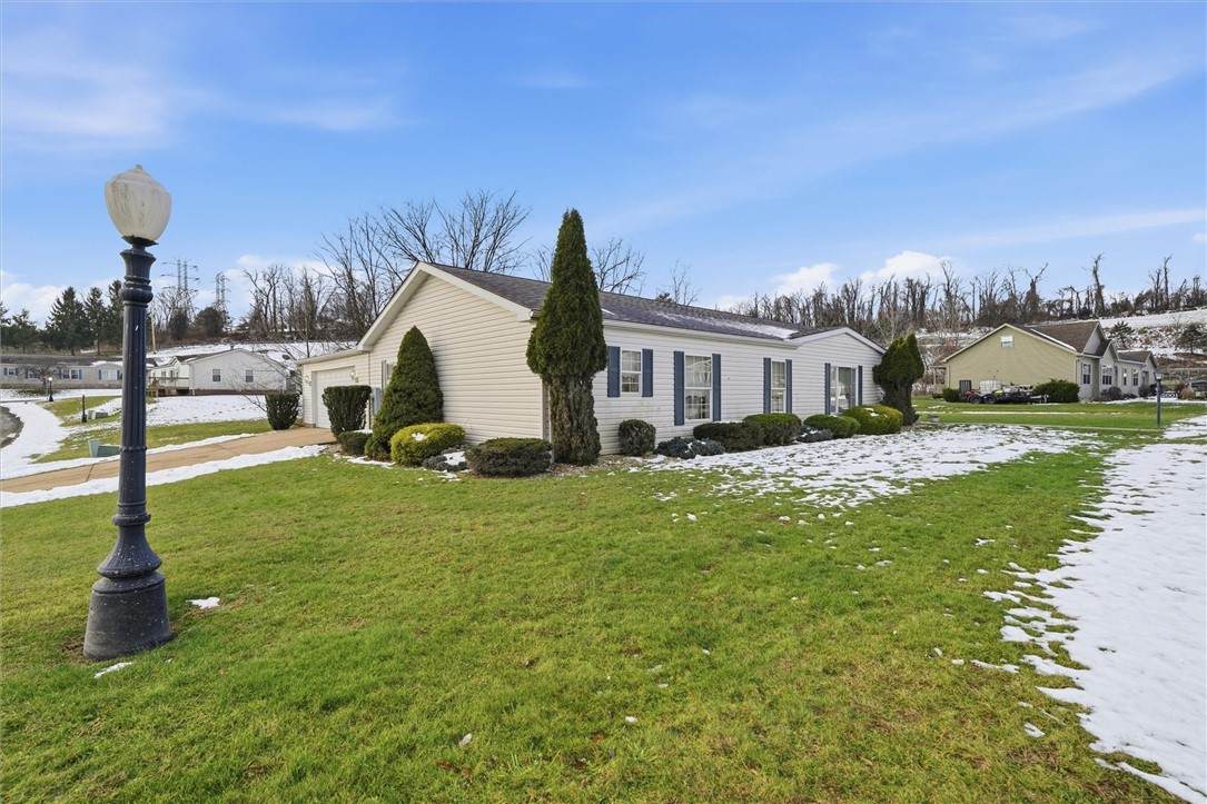 2001 Pond Ln - Photo 1