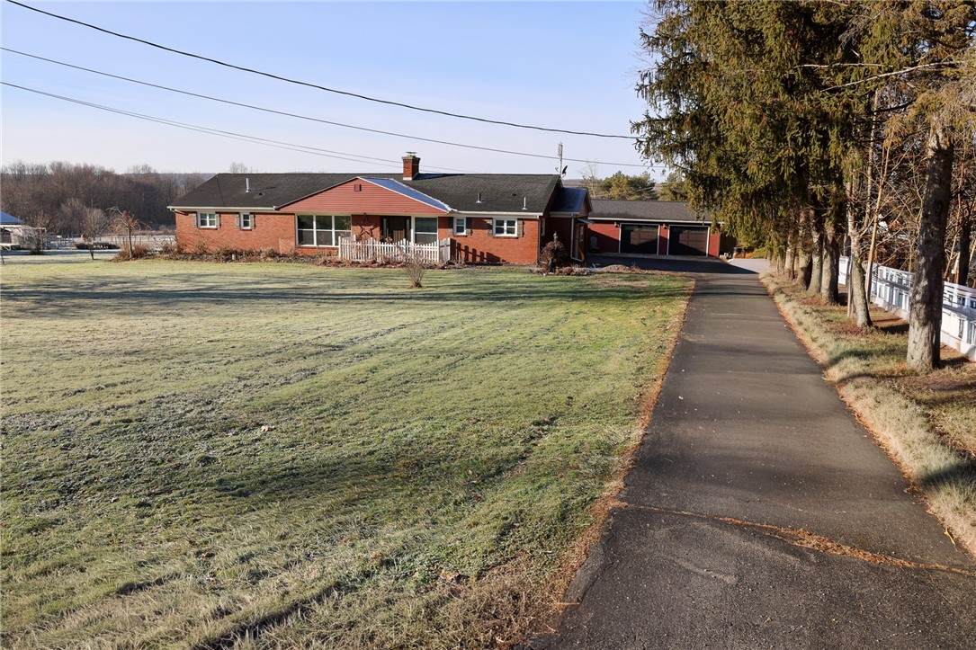404 Jamestown Road - Photo 1