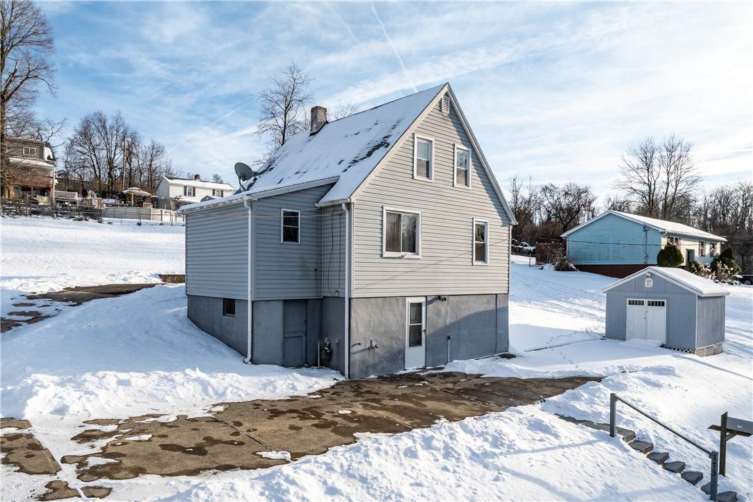 173 Wilbur Ave - Photo 1