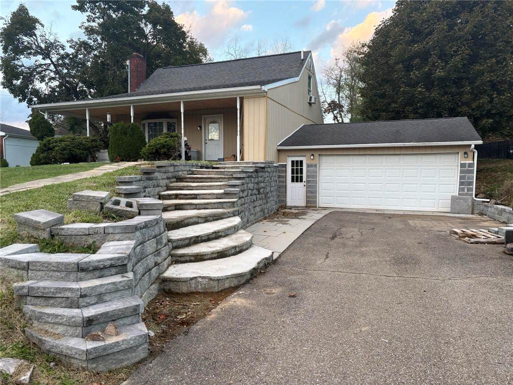 2859 Grandview Dr - Photo 1