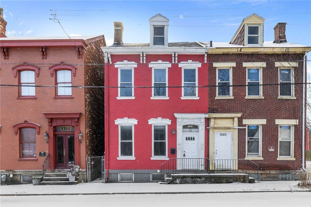 1319 Adams St - Photo 1