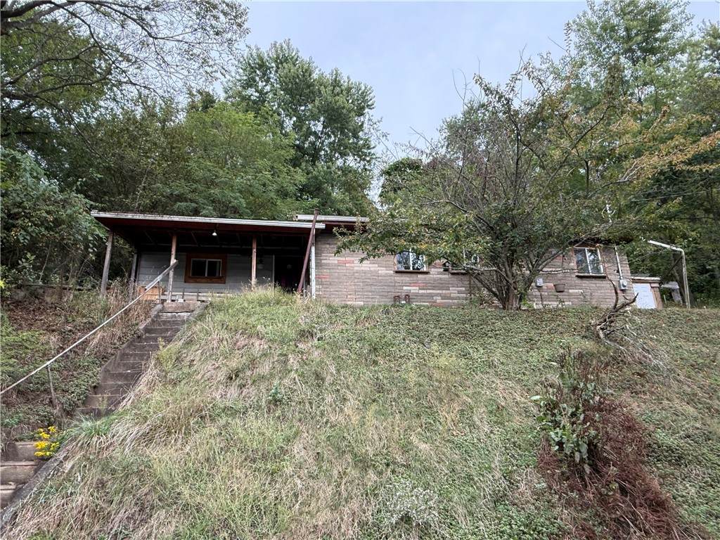 705 Maryland Ave - Photo 1