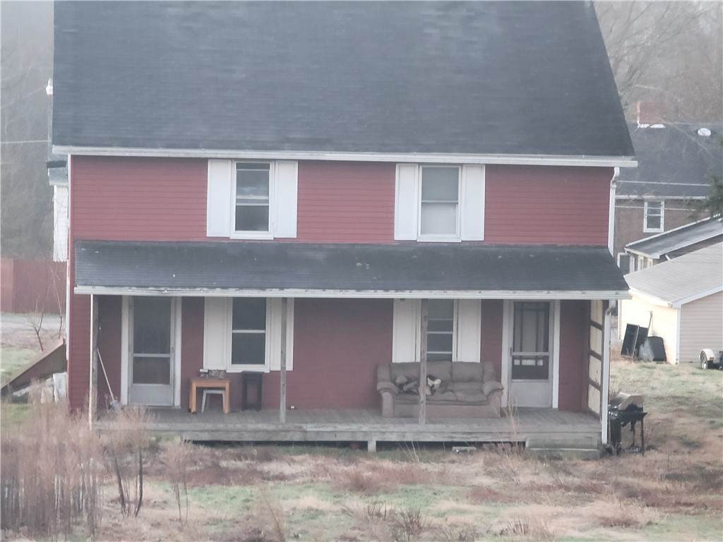 331 Oak St - Photo 1