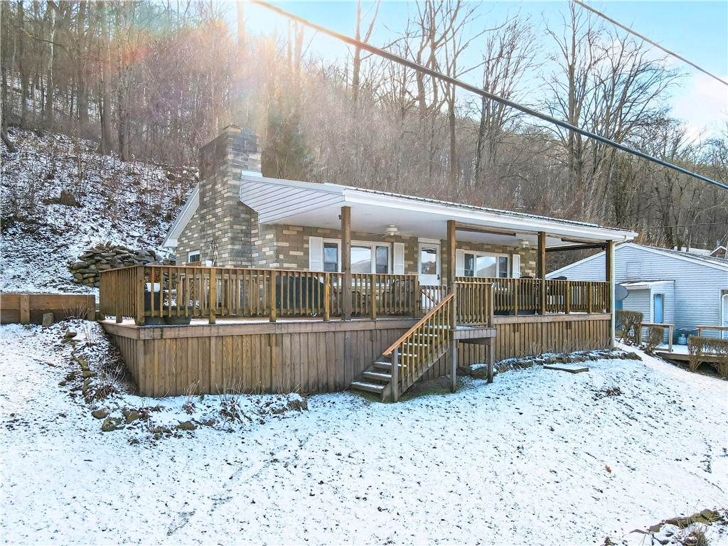 447 Lake Side Rd - Photo 1