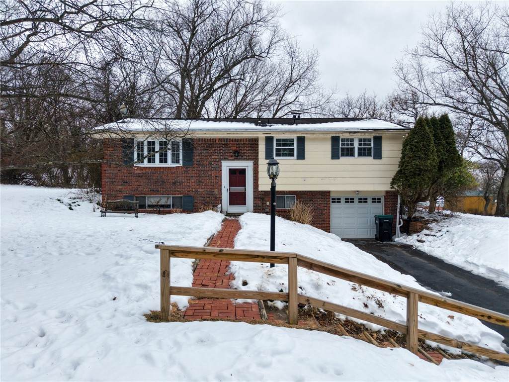 2962 Manorview Circle - Photo 1