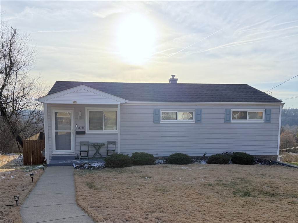 308 Elfort Drive - Photo 1