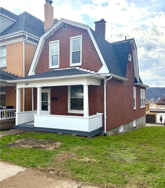 1137 Taylor Ave - Photo 1