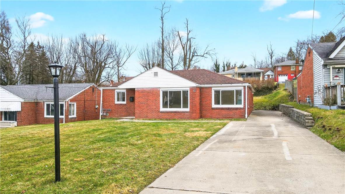 811 Everglade Drive - Photo 1