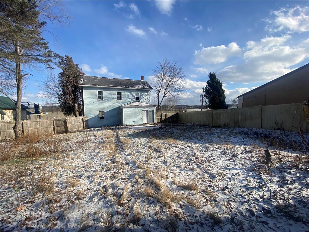 511 N Fourth St - Photo 1