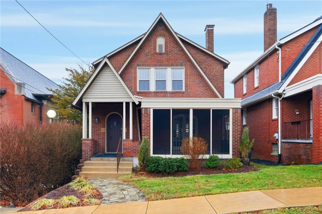 359 Pennsylvania Ave - Photo 1