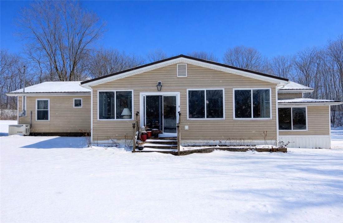 140 Wick Rd - Photo 1