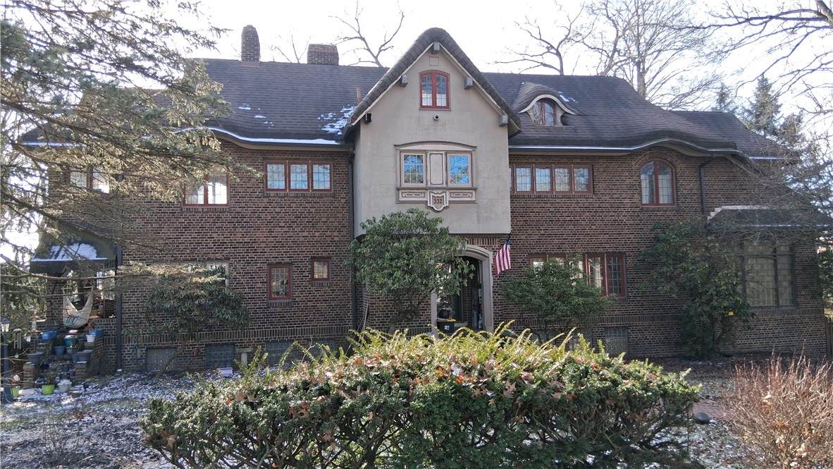 332 Lincoln Ave - Photo 1